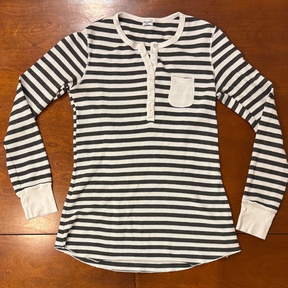 Splendid Black and White Striped Henley. S
